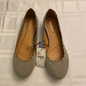 Lane Bryant light grey suede scalloped fashion flats nwt